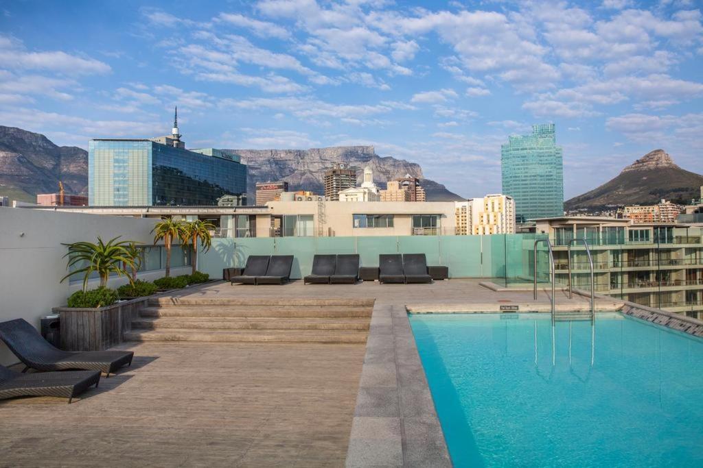 Harbour Bridge Waterfront Apartment Cape Town Exterior photo